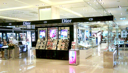 DIOR
